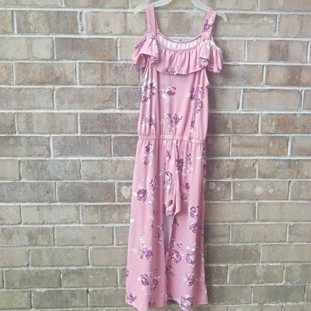 One Step Up, romper
